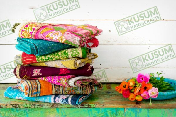 wholesale vintage sari quilts-vintage kantha quilt-kusumhandicrafts vintagekanthaquilt-khushvin