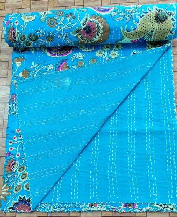 Crownkanthaquilt-kusumhandicrafts-handmadebedspread 5