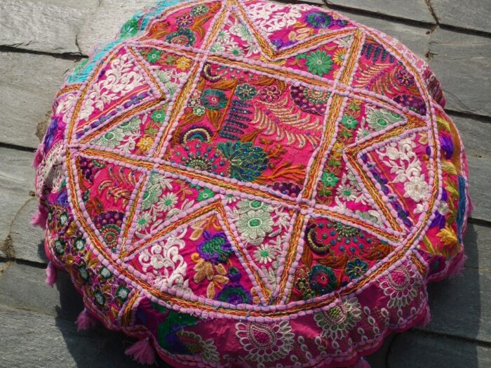 Mandala-Round-Pouf-Kusumhandicrafts1