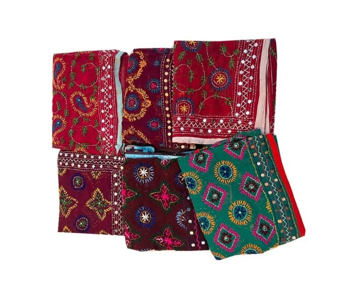 Embroidered-Cotton-Dupatta-Kusumhandicrafts2