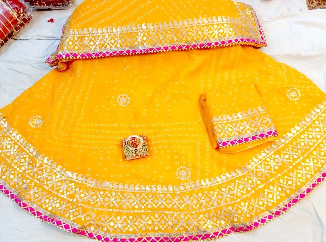 Bridal Lehenga Chunni at Rs.2000/Pcs in jaipur offer by Reena Handicraft